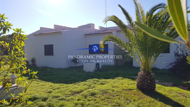 Elegant 2 storey villa  with 5 bedrooms