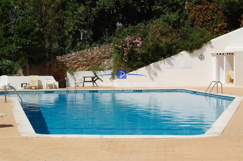 Exceptional two bedroom townhouse with amazing sea views.
