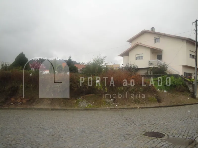 Semi-Detached House Plot – Pedroso, Vila Nova de Gaia