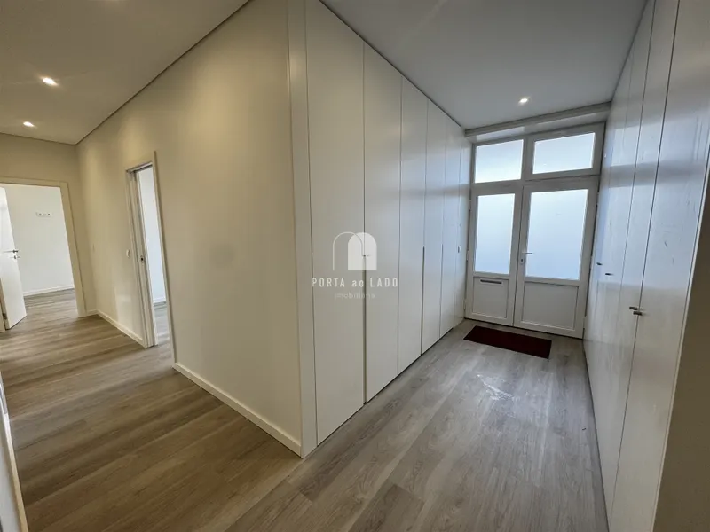 Brand-New 3-Bedroom Apartment for Sale in Seixezelo, Vila Nova de Gaia