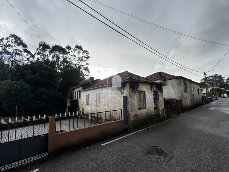 Moradia para Restauro em Argoncilhe | Oportunidade de Investimento em Santa Maria da Feira