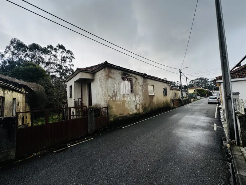 Casa para reformar en Argoncilhe | Oportunidad de inversión en Santa Maria da Feira