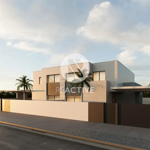 Semi-detached house T4