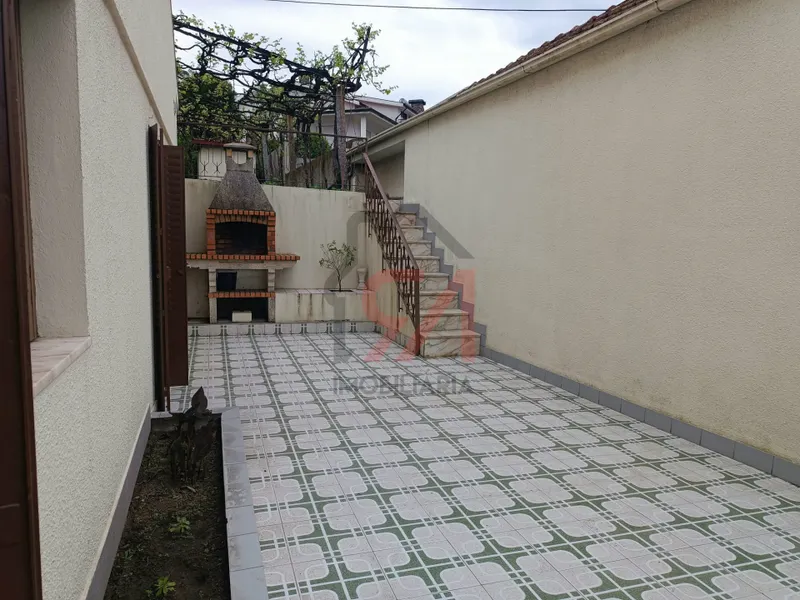 独立式的房子 4个房间