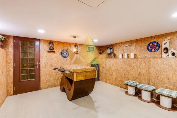 Magnificent 8-Bedroom House for Sale in Milagres, Leiria