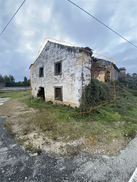 Moradia para Recuperar - Oleiros