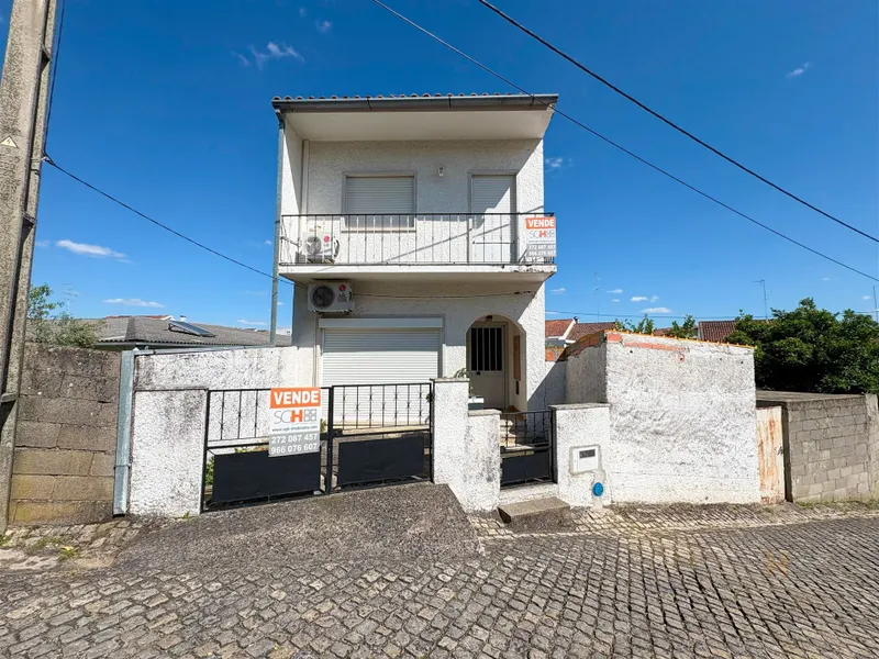 Alcains, Duas Moradias