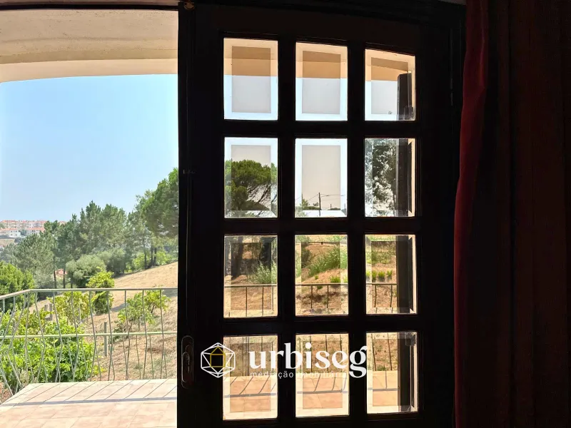 QUINTA DA - EMIDE VILLAGE - MAISON T3 AVEC TERRAIN DE 17 826 M² PRÈS DE LA PLAGE DE BUARCOS