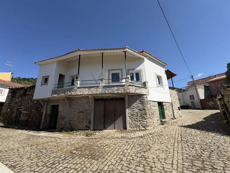 Maison à Restaurer 2 Chambre(s)+1