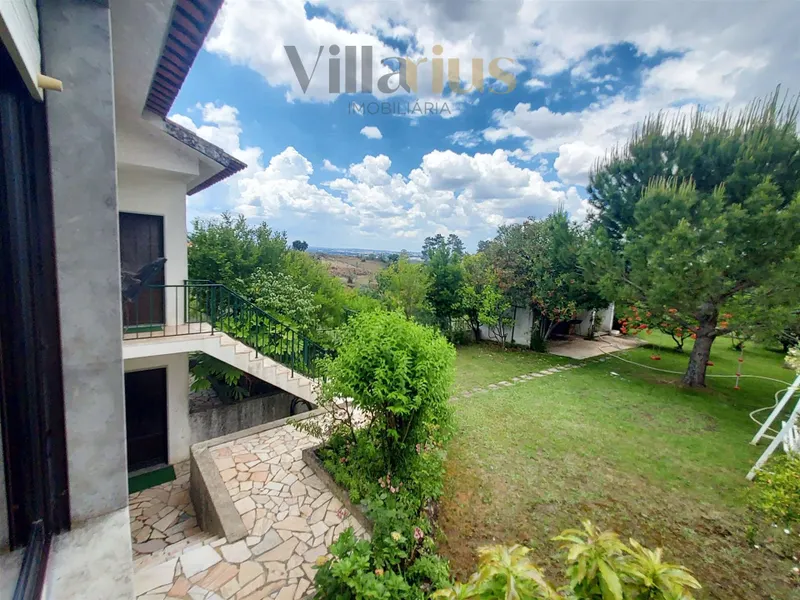 Moradia T4 com Terreno em São Pedro de Tomar | Villarius Imobiliária