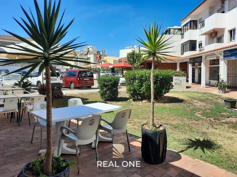 Oportunidade - Restaurante à Venda em Santa Eulália.