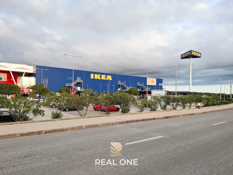 Terreno Misto com projeto aprovado para armazém - 1.100 m2