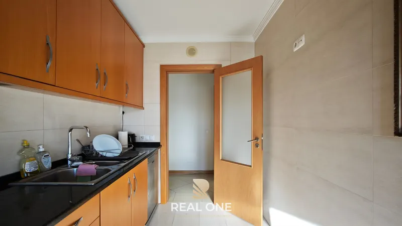 Oportunidade única – Apartamento T1+1 na Correeira – Vista mar