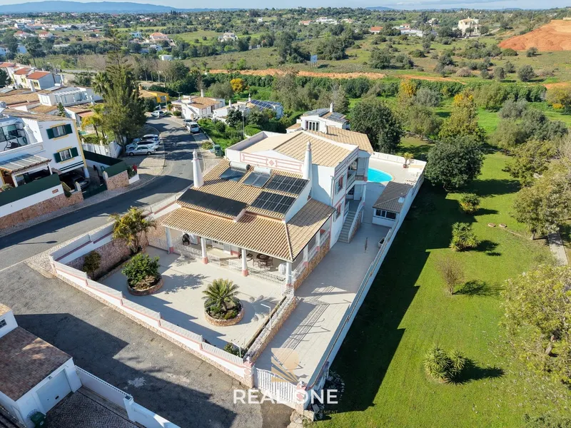 Fantástica moradia privada em localização premium em Albufeira