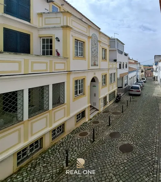 Villa de 2 habitaciones situada en el corazón de Guia – excelente oportunidad