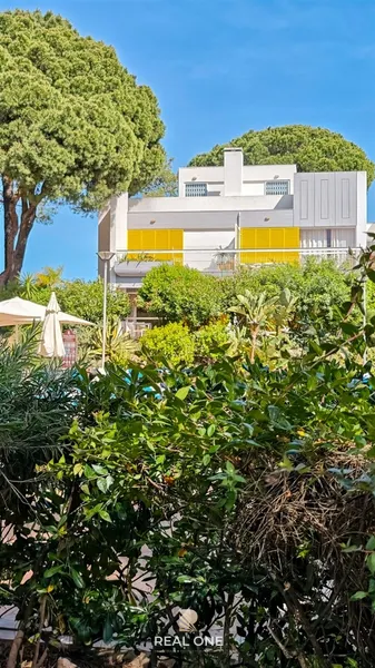 Apartamento T1 com Terraço Rooftop e Vista Mar em Vilamoura