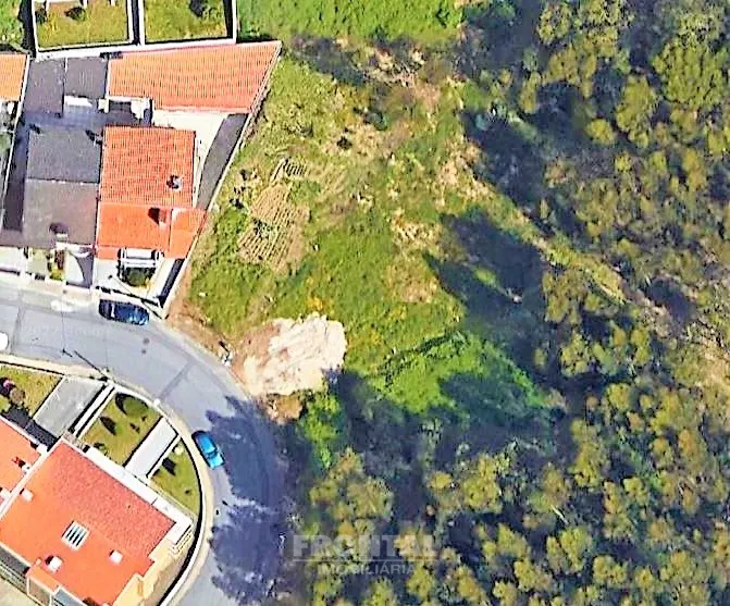 Terreno para Construção de Moradia - 3 Frentes | Baguim do Monte, Gondomar