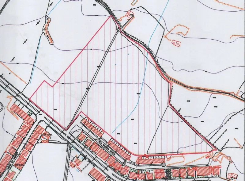 Terreno de 57.750 m² - 10.000 m² de Área Urbana | Centro de Vila Flor, Bragança