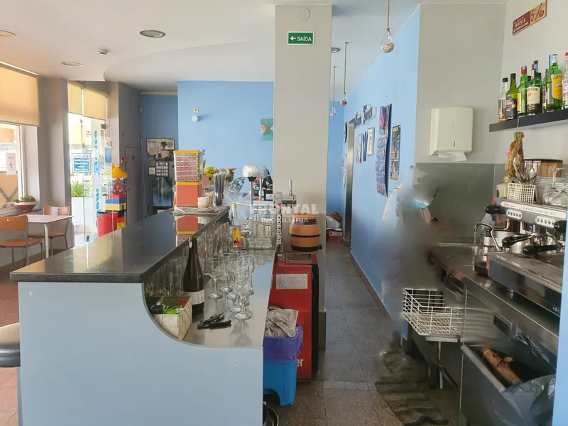 Loja para Venda - 270 m2 &#124; Vila Nova Da Telha, Maia