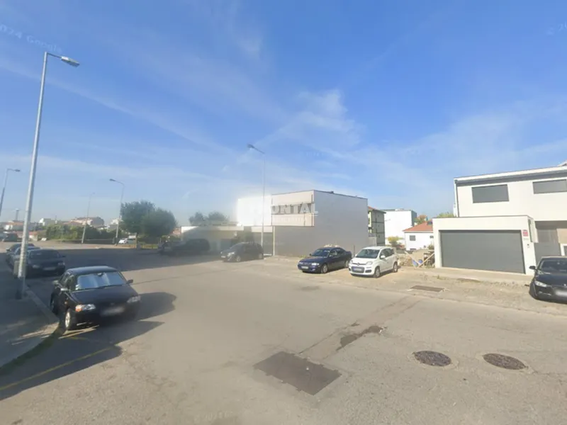 Lote de Terreno em São Mamede de Infesta