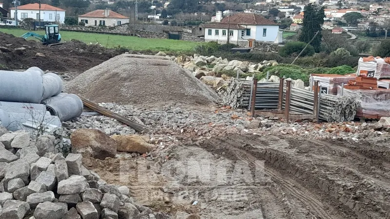 Terreno com Projeto Aprovado para Moradia T4 &#124; Âncora, Caminha, Viana Do Castelo