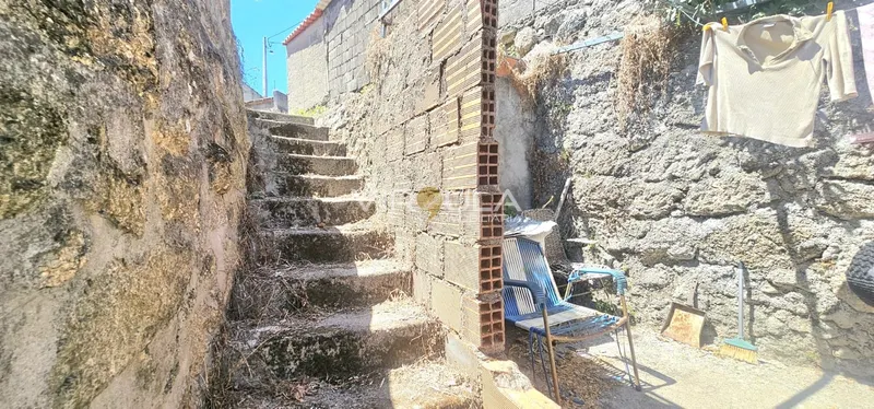 Moradia em Pedra - Vale Formoso , Covilhã